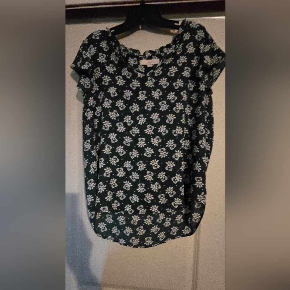 Hunter green and white blouse